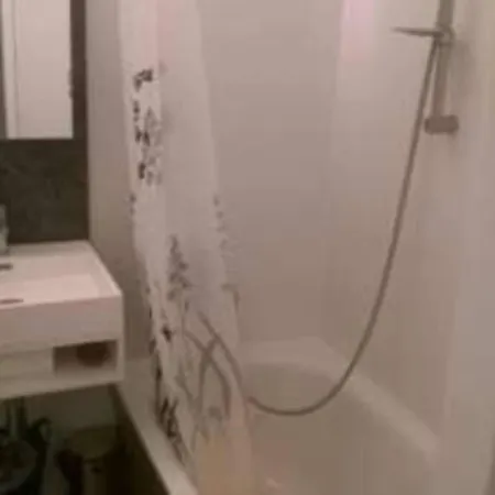 Heimeliges Apartment In Unterhaching Bei Muenchen شقة