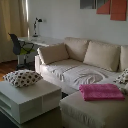 Heimeliges Apartment In Unterhaching Bei Muenchen شقة انترهاشنغ